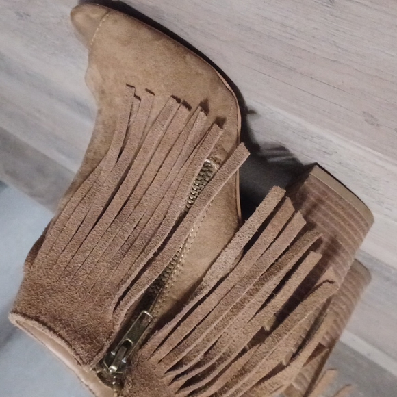 Carlos Santana Jasper Fringe Booties - Picture 1 of 8